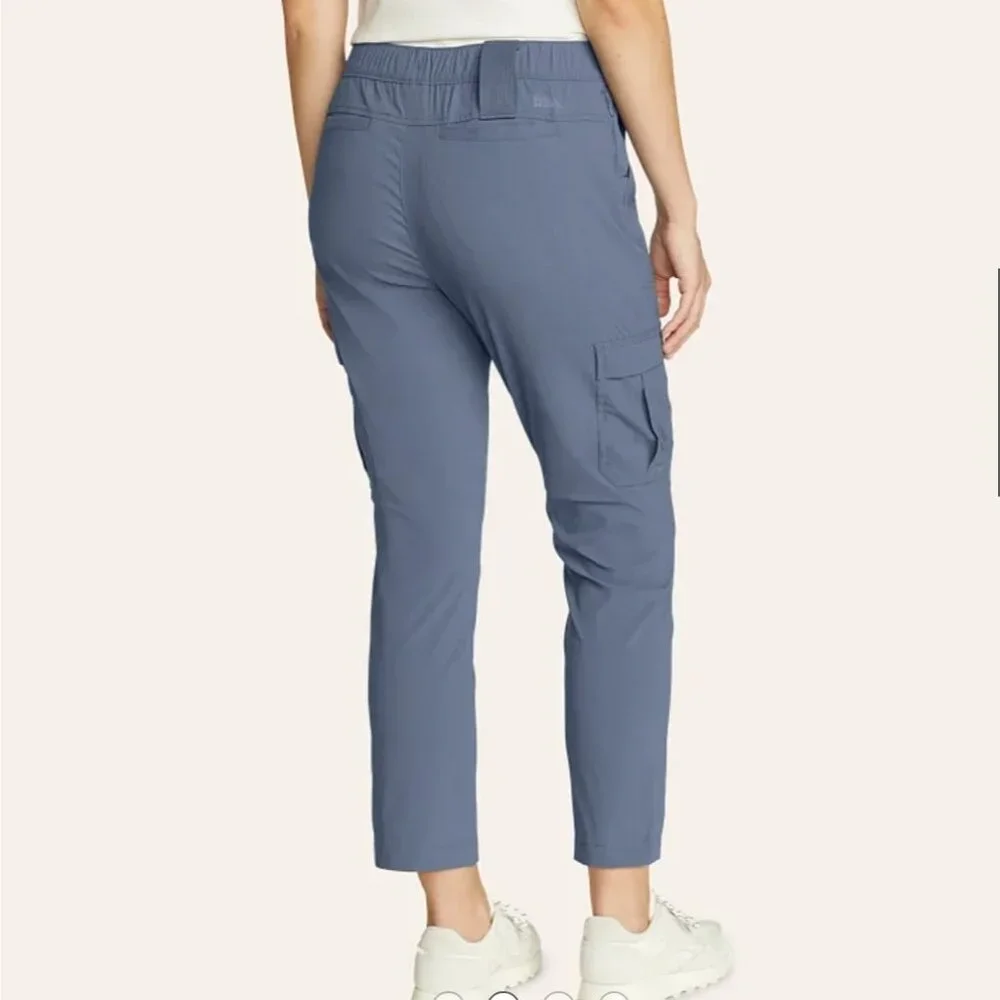 Eddie Bauer Women's Guide Ripstop Cargo Ankle Pants in Mulberry Size 8 - Picture 5 of 6